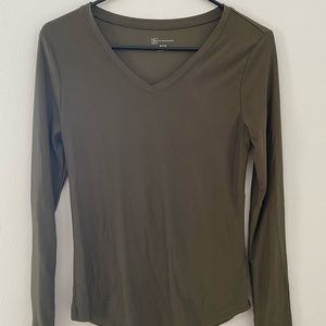 Women’s No Boundaries Olive Long Sleeve Top:Medium